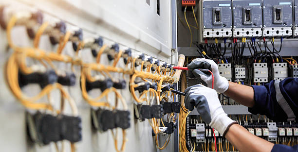 Professional Electrician technician working in Travilah, MD